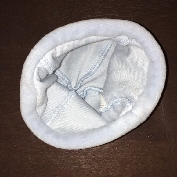 SALE (must bundle) baby blue velvet baby hat - Picture 4 of 6